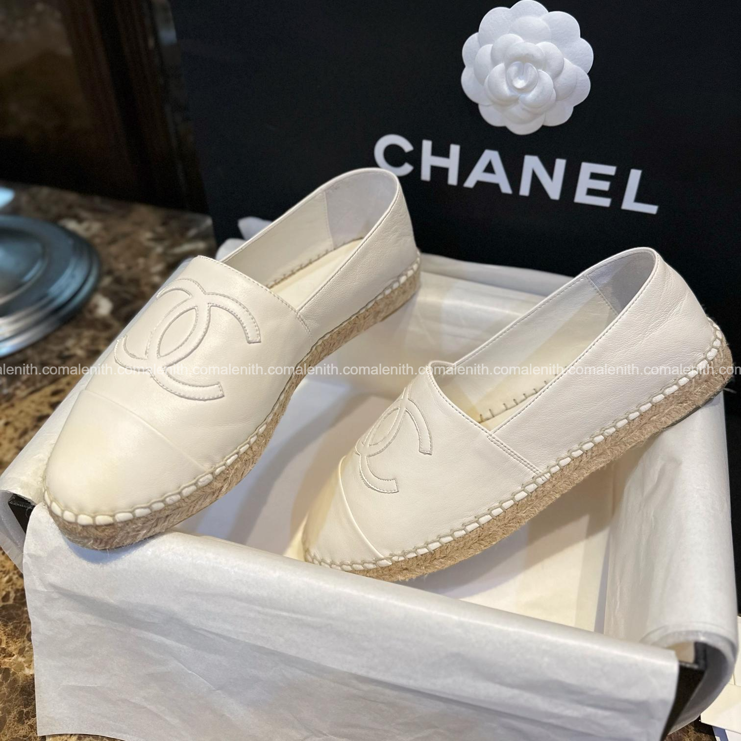 Fisherman shoes – white leather